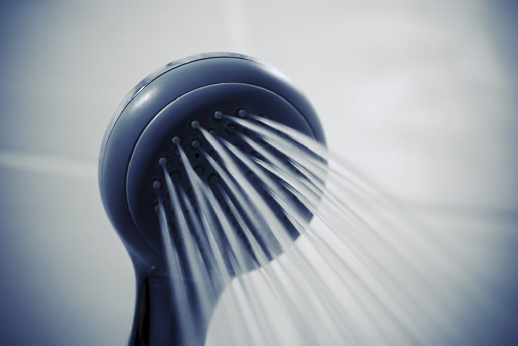 ¿Por qué cantamos en la ducha?